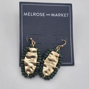 Nwt Melrose And Market Hammered Gold Tone And Green Bead Dangle Earrings